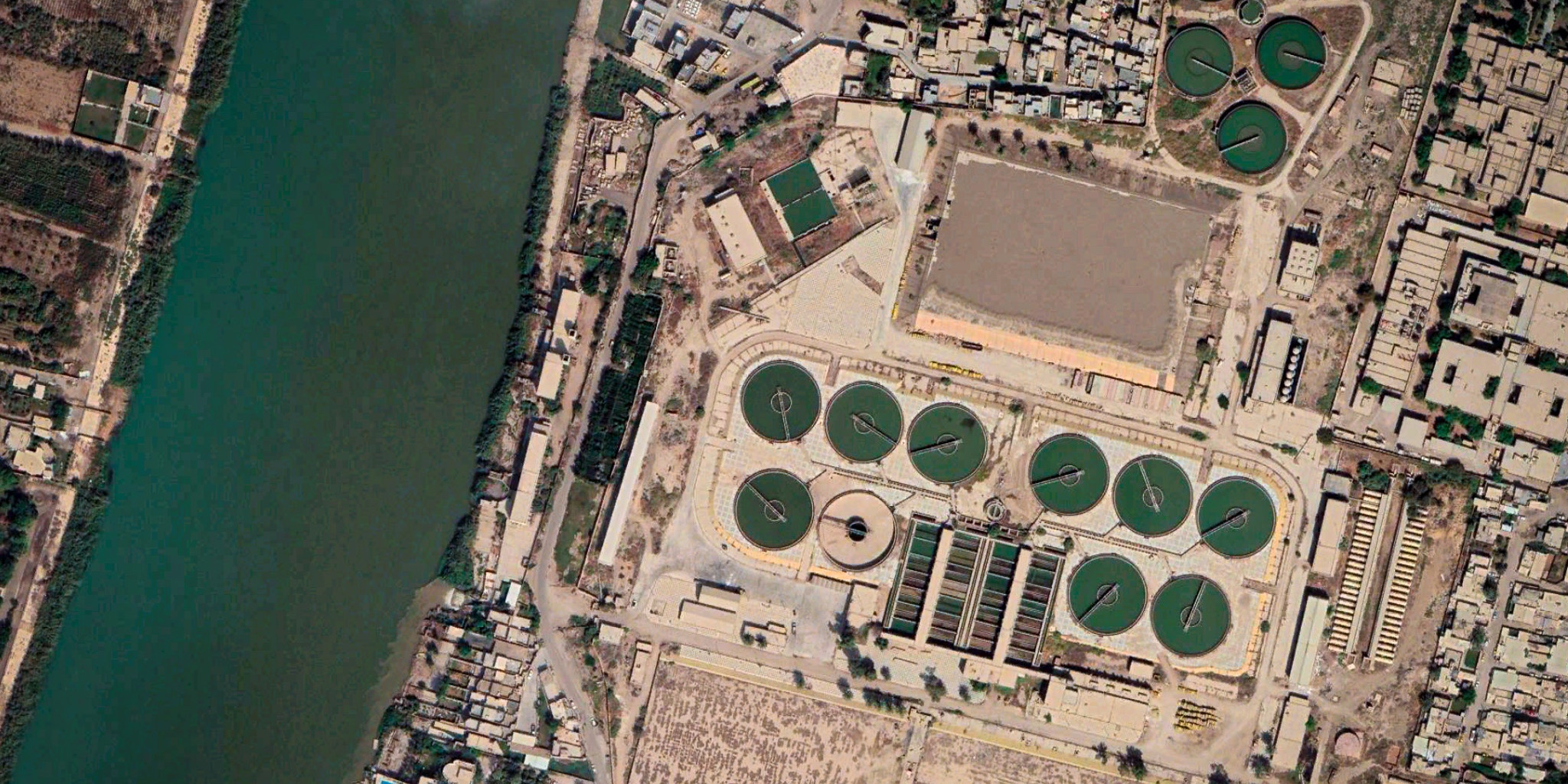 Water treatment plant at Tigris River