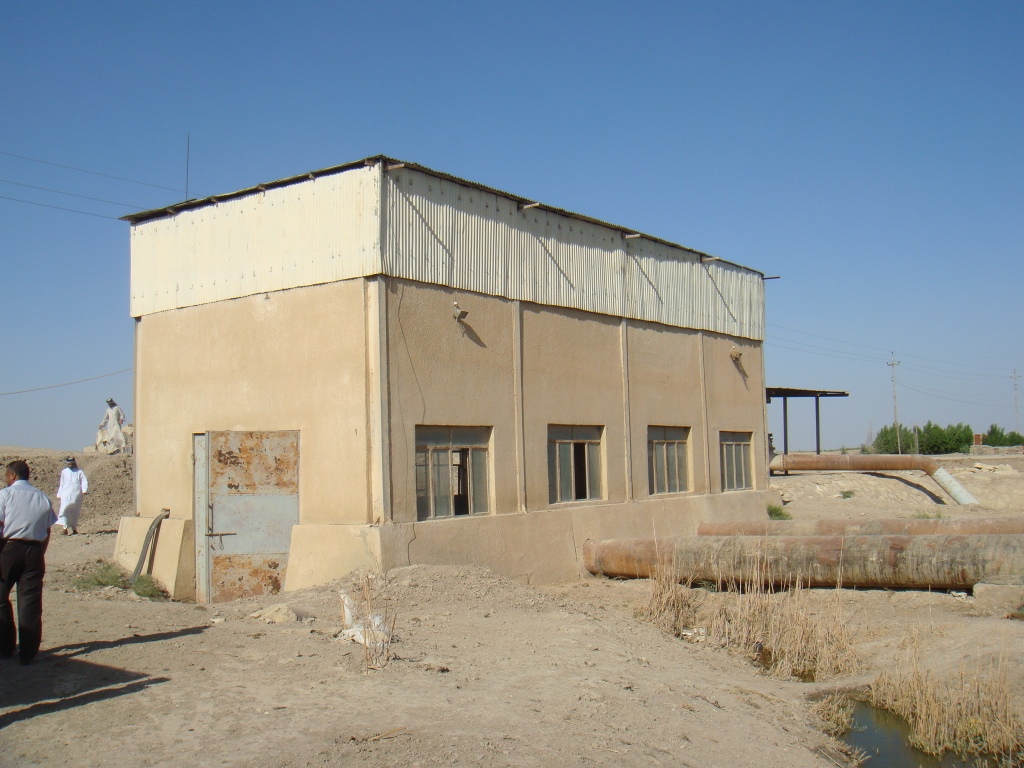 Right of Al-Mujamma'a drainage pump station